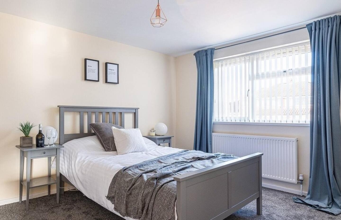 Dudley-Hospital-3Bed-Parking-Long Stay-Contractor Brierley Hill Dış mekan fotoğraf