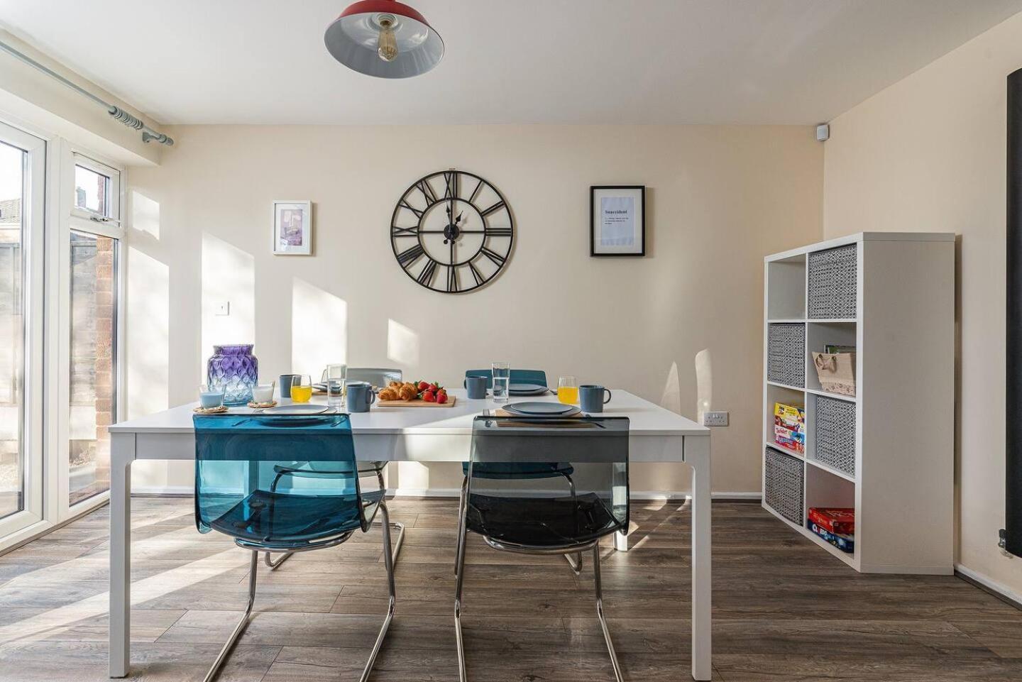 Dudley-Hospital-3Bed-Parking-Long Stay-Contractor Brierley Hill Dış mekan fotoğraf