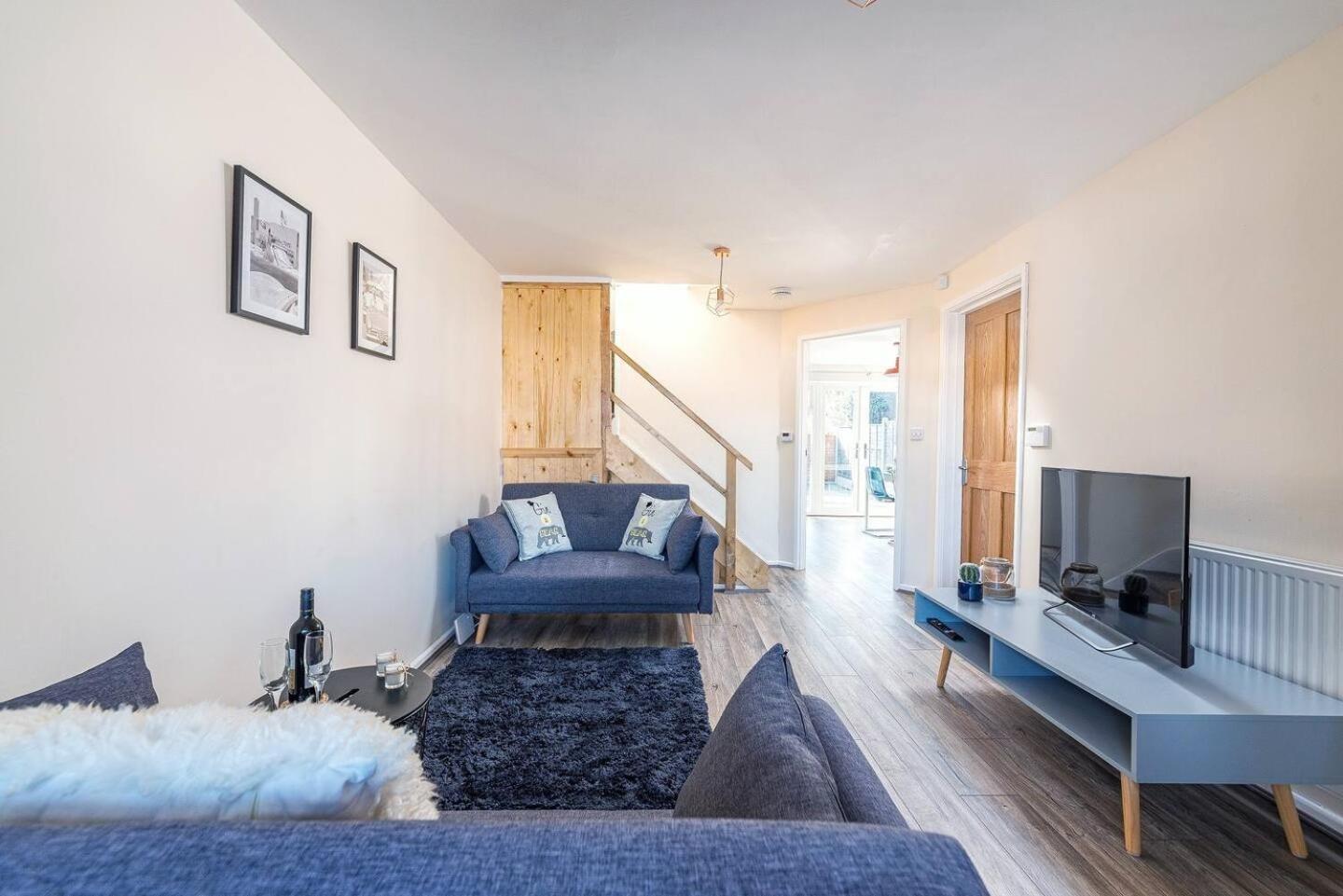 Dudley-Hospital-3Bed-Parking-Long Stay-Contractor Brierley Hill Dış mekan fotoğraf